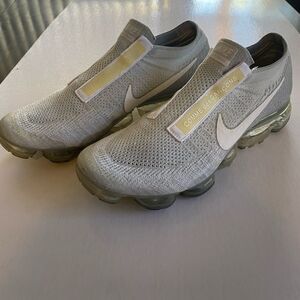 NIKE X COMME des GARCONS Vapormax Sneakers Size 12 Women’s and 10-10.5 Men’s.